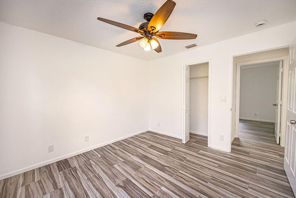 For Sale: $549,000 (3 beds, 2 baths, 1130 Square Feet)