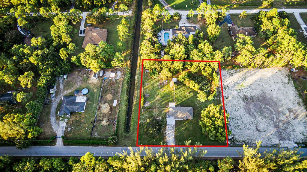 For Sale: $549,000 (3 beds, 2 baths, 1130 Square Feet)