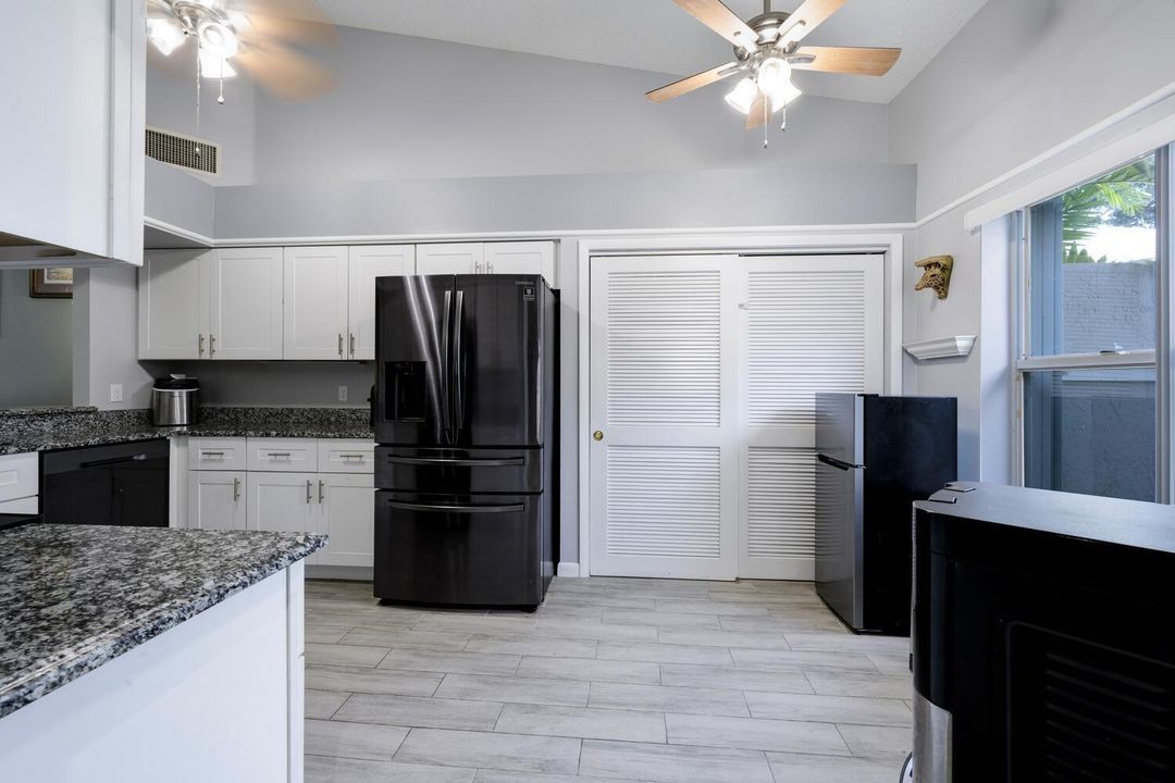 For Sale: $399,000 (2 beds, 2 baths, 1799 Square Feet)