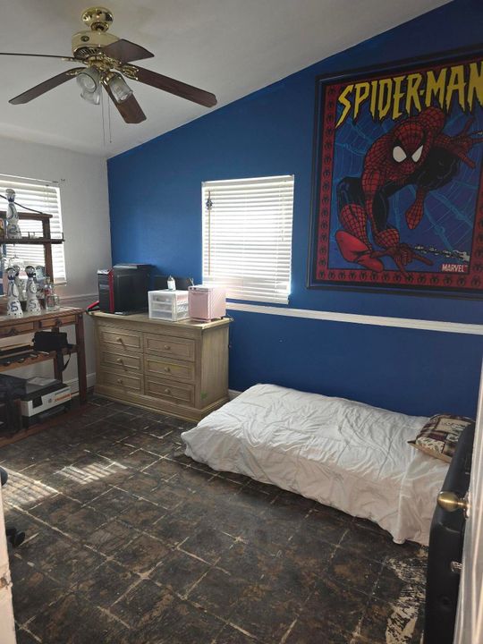 For Sale: $480,000 (4 beds, 2 baths, 1575 Square Feet)