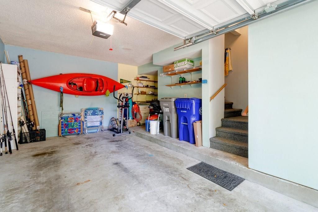 For Sale: $299,900 (2 beds, 2 baths, 1502 Square Feet)