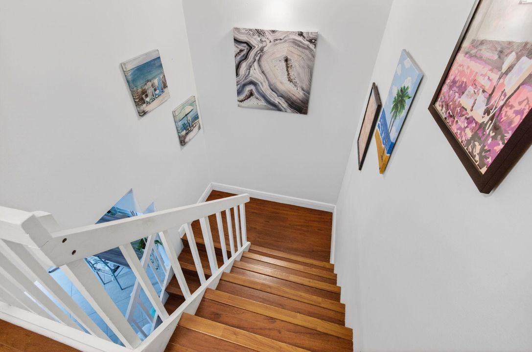 For Sale: $284,900 (2 beds, 2 baths, 1252 Square Feet)