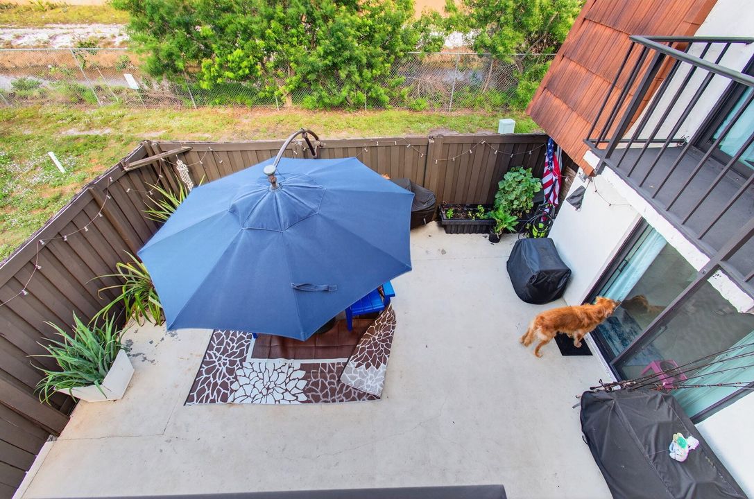 For Sale: $284,900 (2 beds, 2 baths, 1252 Square Feet)