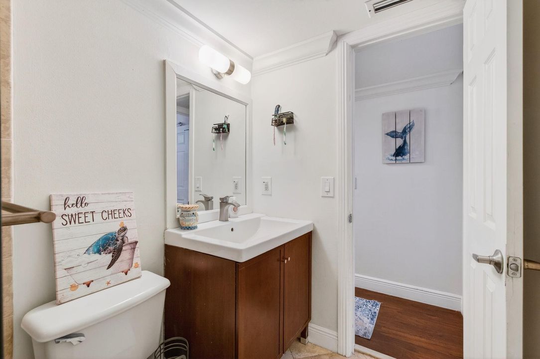 For Sale: $284,900 (2 beds, 2 baths, 1252 Square Feet)