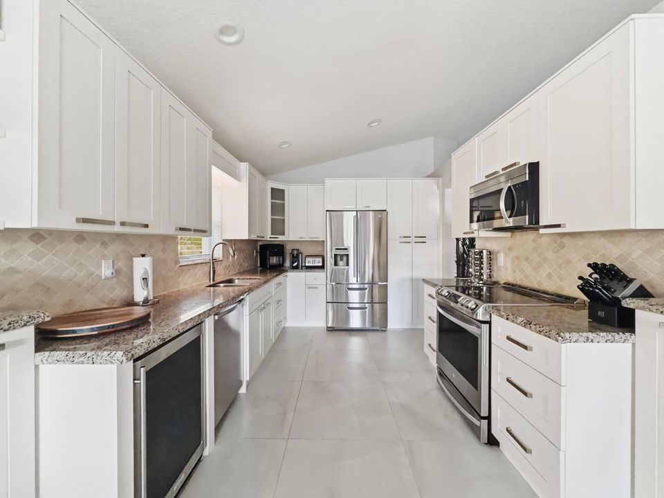 En Venta: $649,000 (3 camas, 2 baños, 1869 Pies cuadrados)