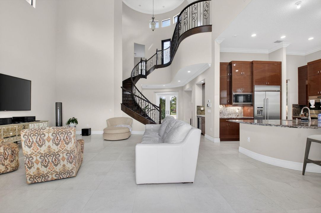 На продажу: $2,300,000 (4 спален, 5 ванн, 3932 Квадратных фут)