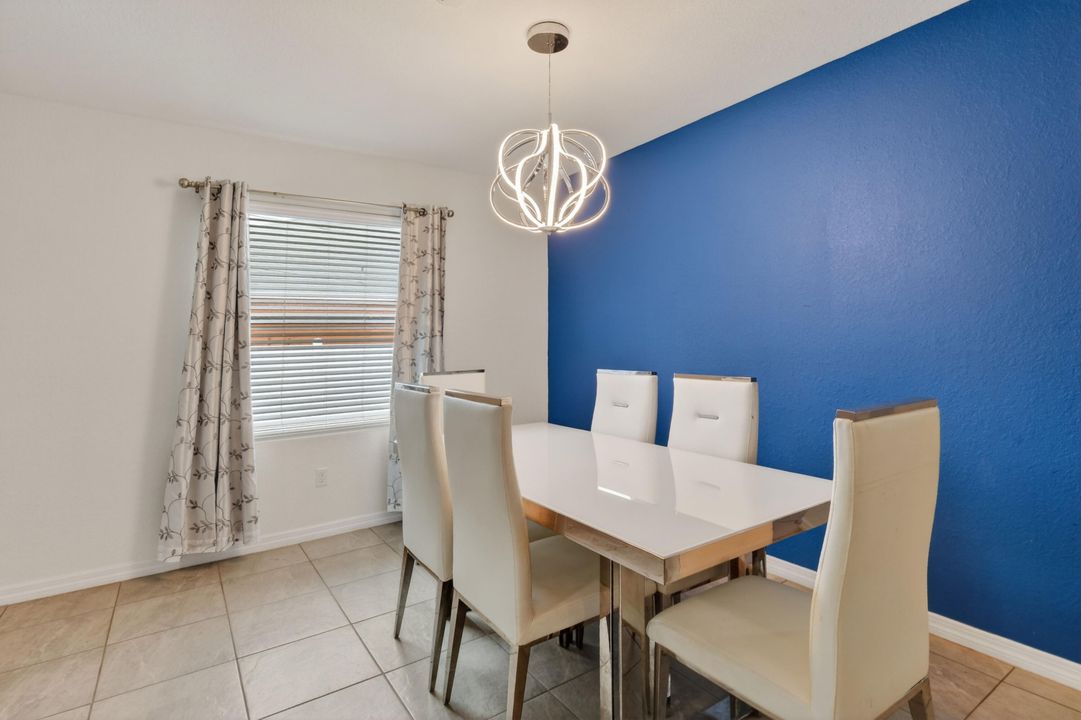 For Sale: $529,000 (4 beds, 3 baths, 2126 Square Feet)