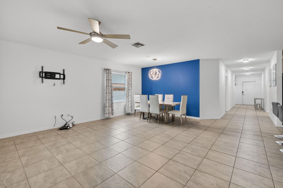 For Sale: $529,000 (4 beds, 3 baths, 2126 Square Feet)