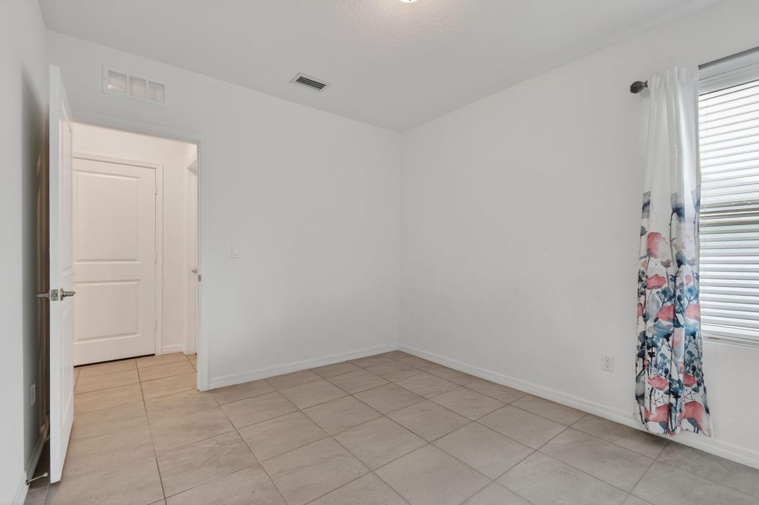 For Sale: $529,000 (4 beds, 3 baths, 2126 Square Feet)