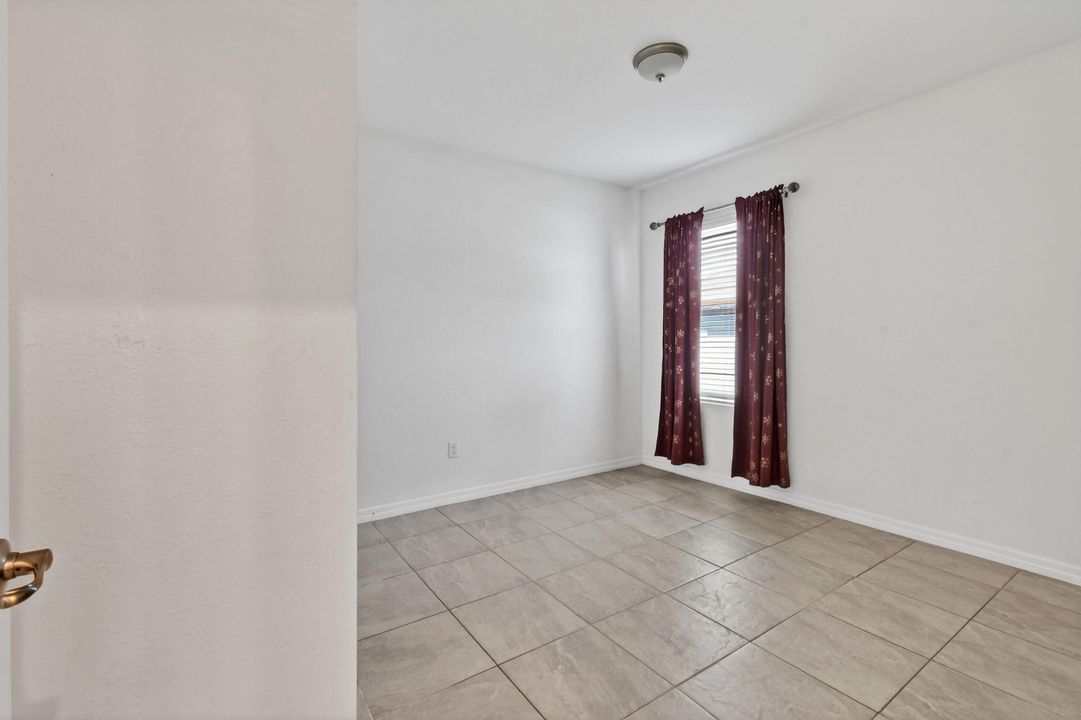 For Sale: $529,000 (4 beds, 3 baths, 2126 Square Feet)