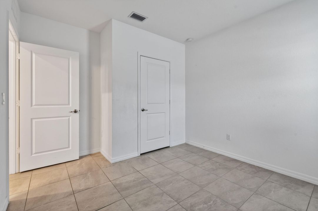 For Sale: $529,000 (4 beds, 3 baths, 2126 Square Feet)