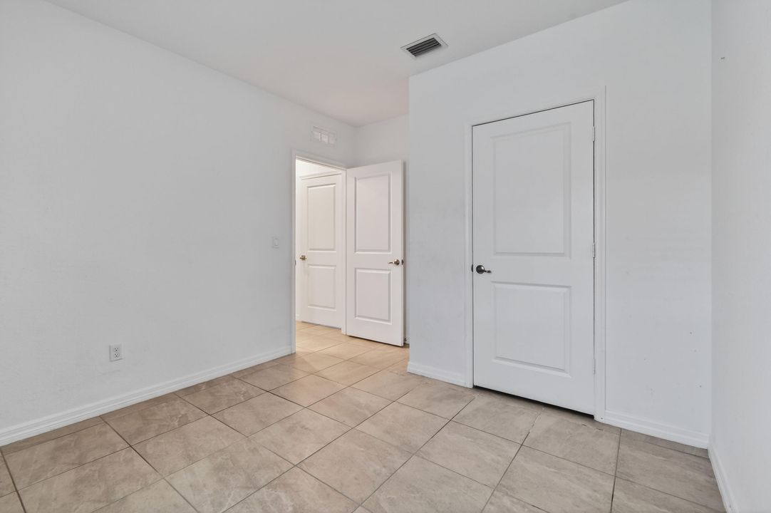 For Sale: $529,000 (4 beds, 3 baths, 2126 Square Feet)