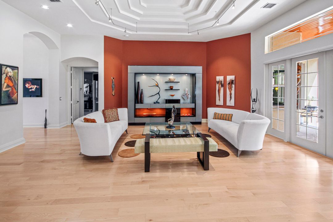 For Sale: $769,000 (3 beds, 2 baths, 2762 Square Feet)