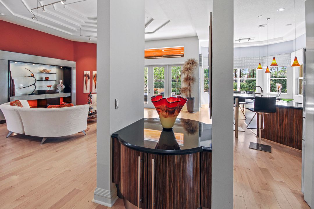 For Sale: $769,000 (3 beds, 2 baths, 2762 Square Feet)