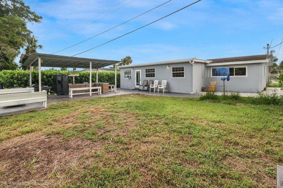 For Sale: $480,000 (4 beds, 2 baths, 1575 Square Feet)