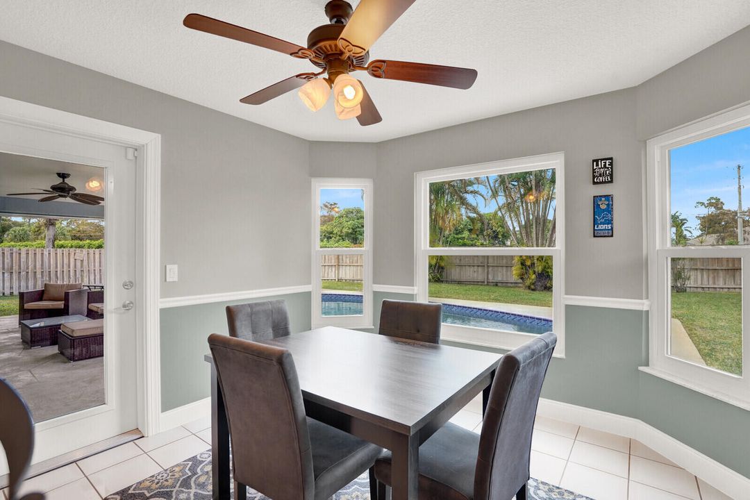 For Sale: $700,000 (3 beds, 2 baths, 1994 Square Feet)