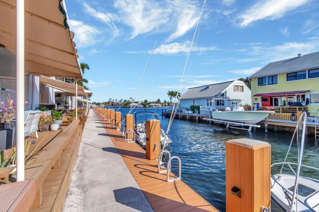 For Sale: $819,000 (2 beds, 2 baths, 1632 Square Feet)