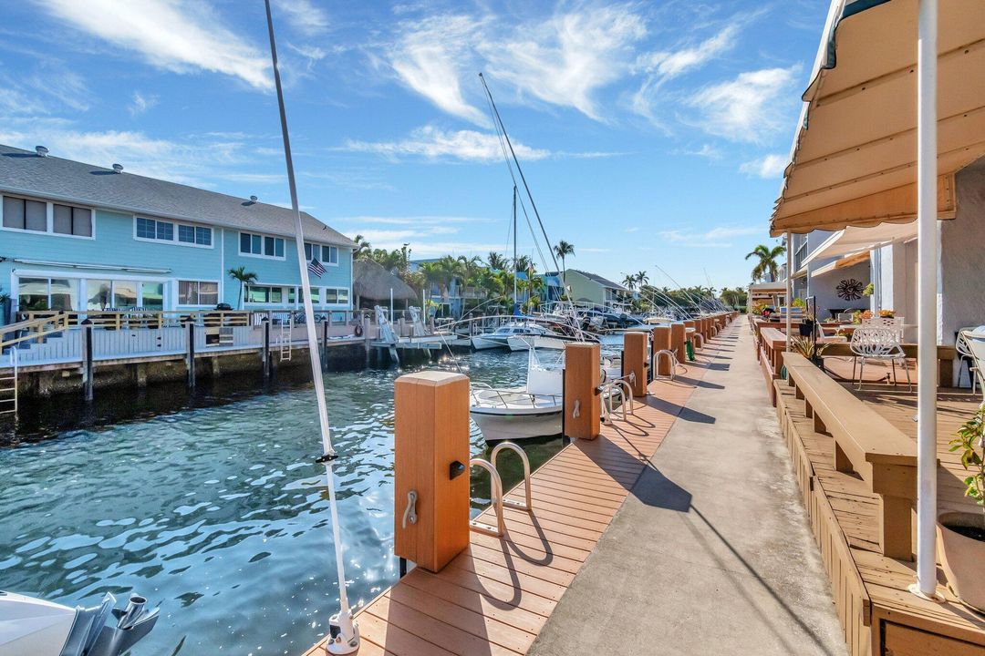 For Sale: $819,000 (2 beds, 2 baths, 1632 Square Feet)