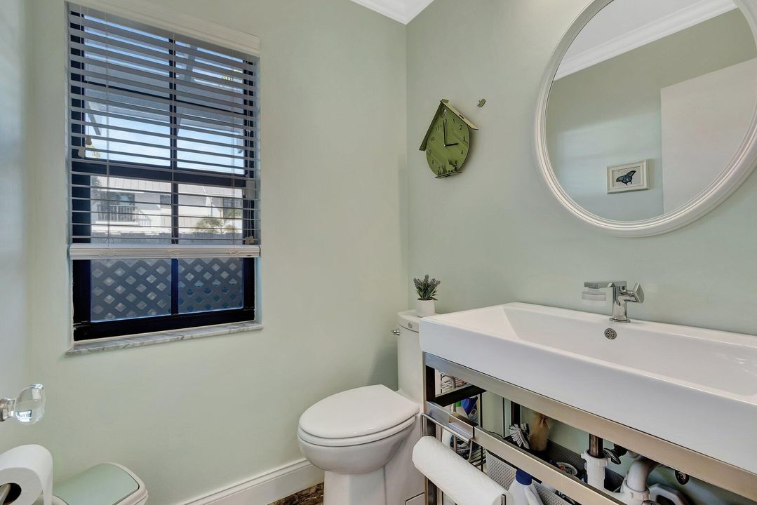 For Sale: $819,000 (2 beds, 2 baths, 1632 Square Feet)