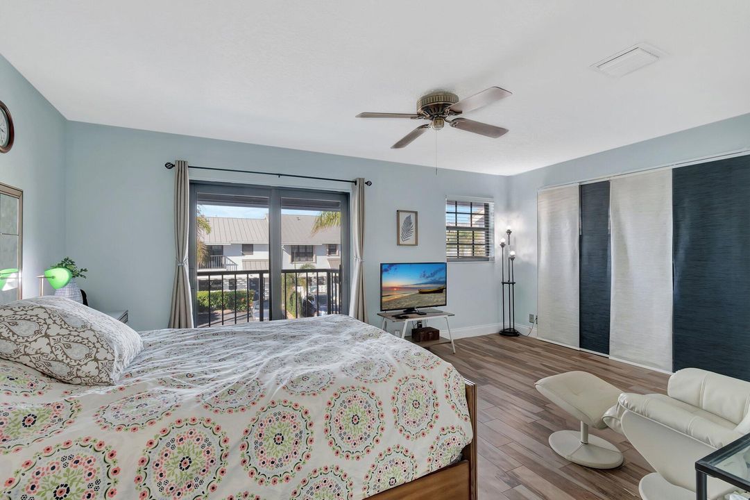 For Sale: $819,000 (2 beds, 2 baths, 1632 Square Feet)