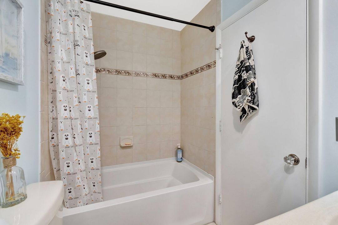 For Sale: $819,000 (2 beds, 2 baths, 1632 Square Feet)