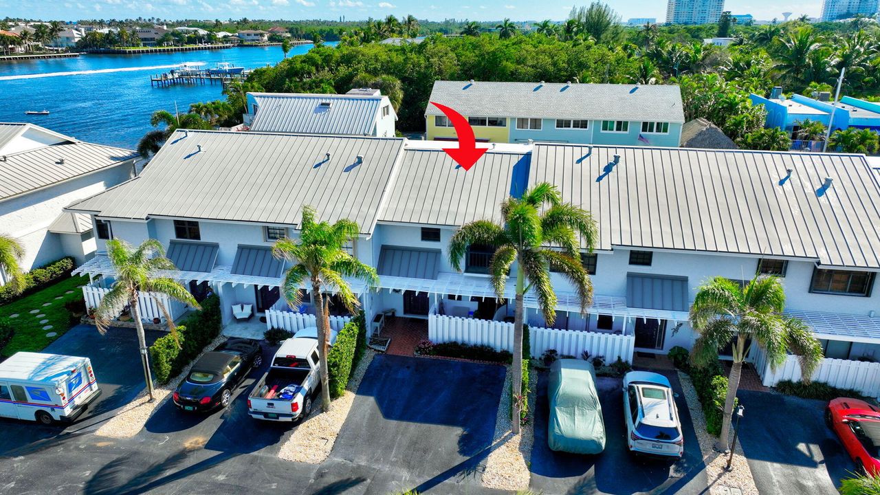 For Sale: $819,000 (2 beds, 2 baths, 1632 Square Feet)