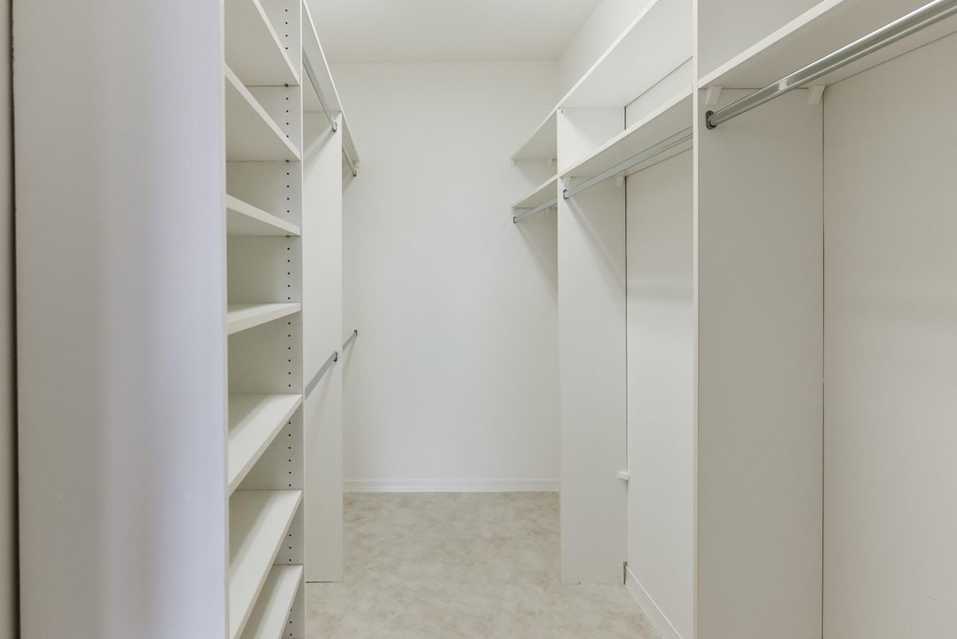 For Sale: $519,000 (3 beds, 2 baths, 2215 Square Feet)