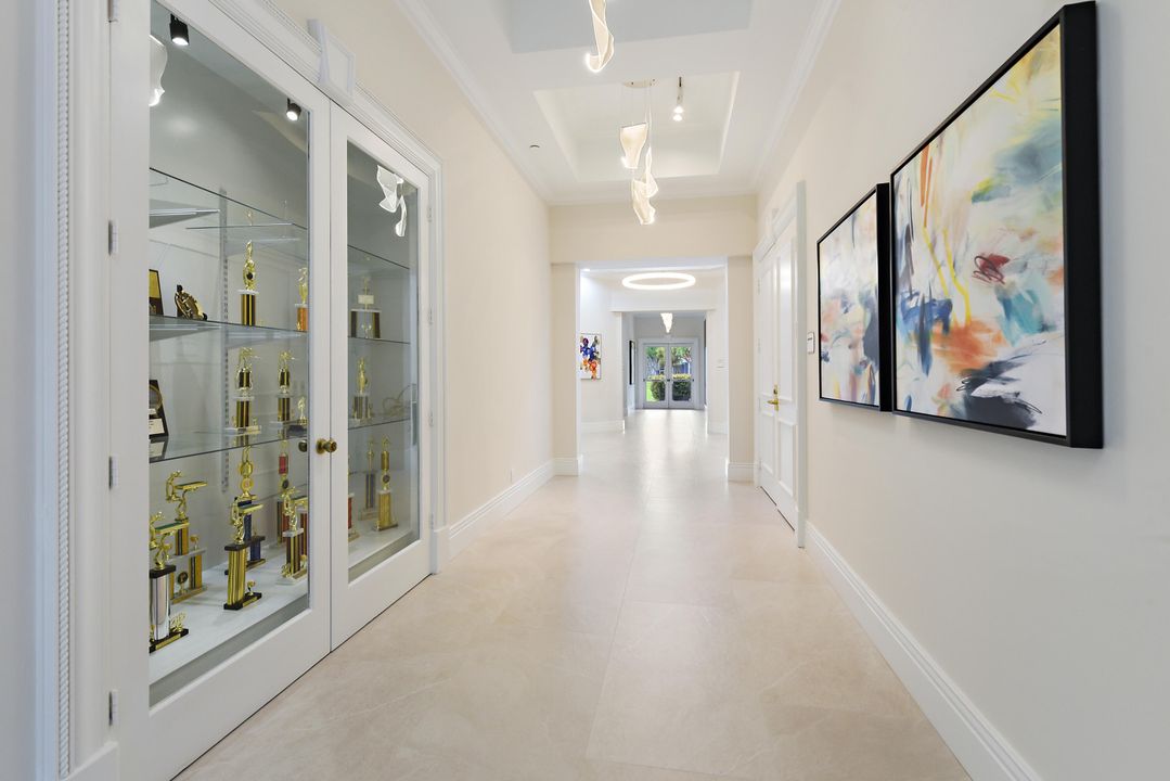 For Sale: $519,000 (3 beds, 2 baths, 2215 Square Feet)