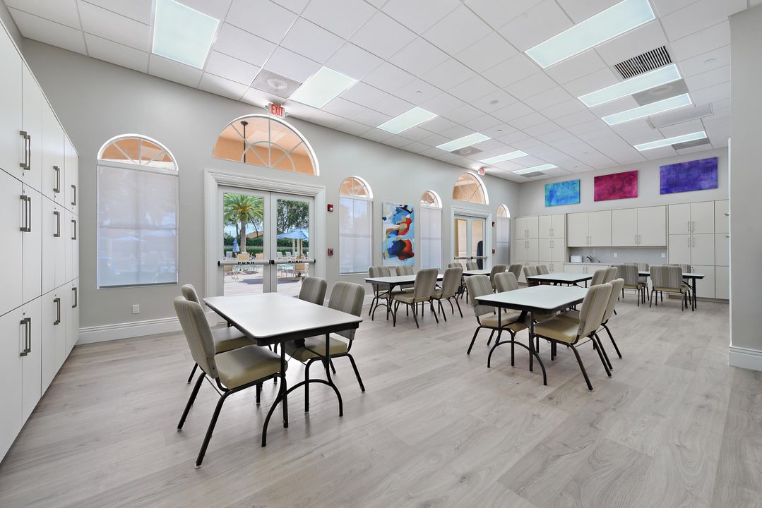 For Sale: $519,000 (3 beds, 2 baths, 2215 Square Feet)