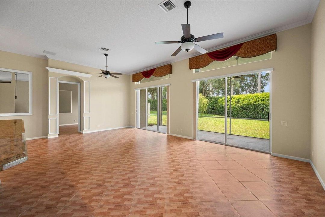 For Rent: $3,800 (2 beds, 2 baths, 1945 Square Feet)