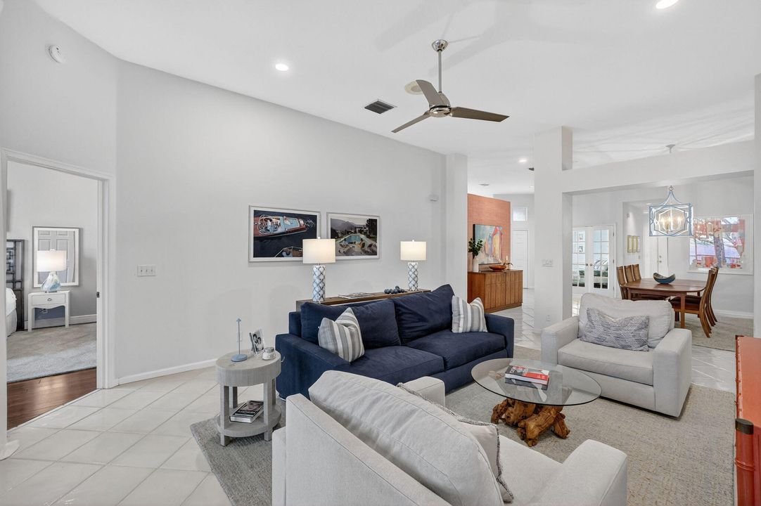 En Venta: $449,000 (3 camas, 2 baños, 1829 Pies cuadrados)