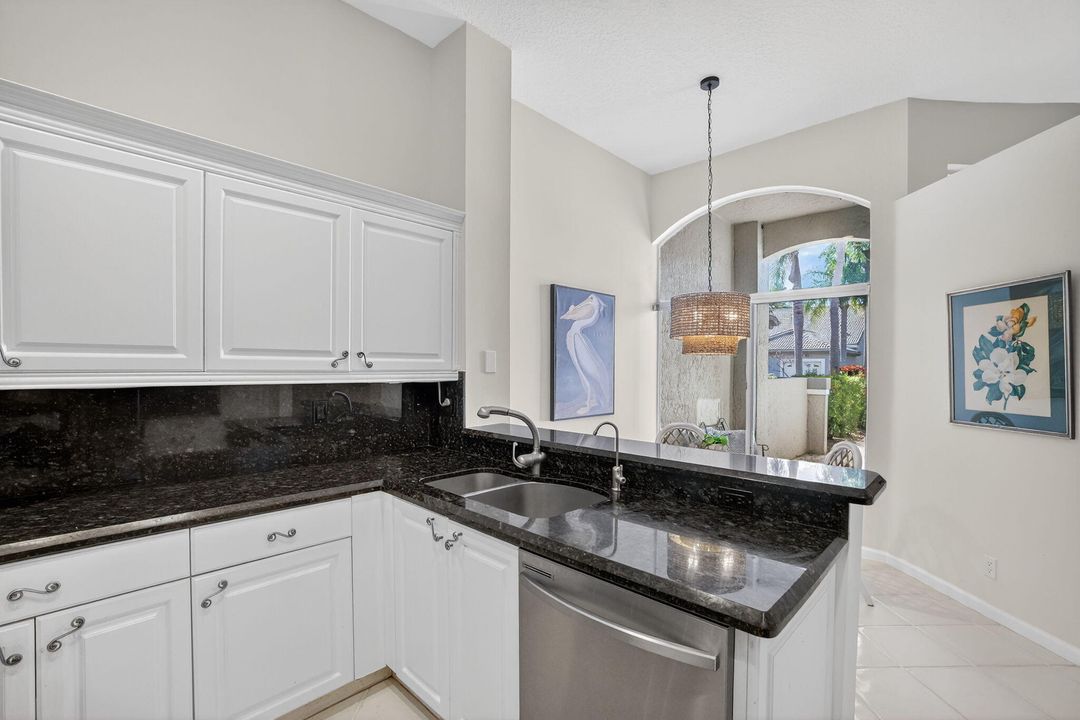 En Venta: $449,000 (3 camas, 2 baños, 1829 Pies cuadrados)