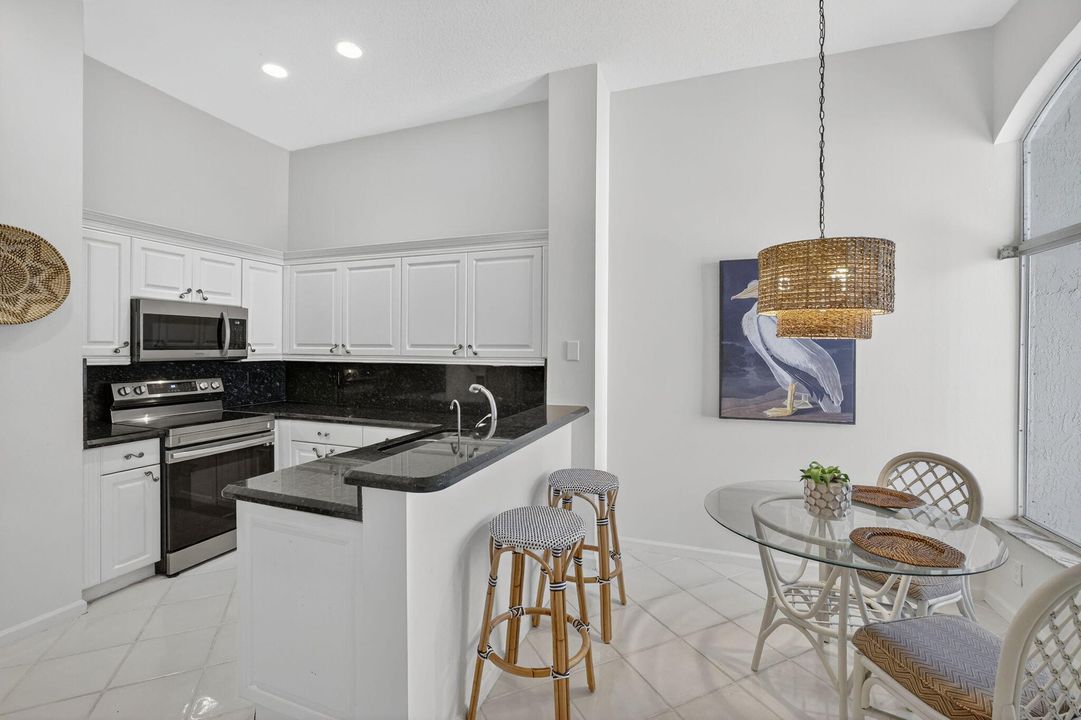 En Venta: $449,000 (3 camas, 2 baños, 1829 Pies cuadrados)