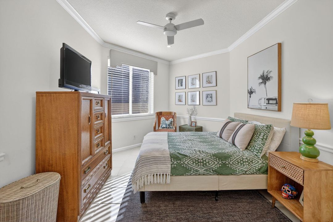 En Venta: $449,000 (3 camas, 2 baños, 1829 Pies cuadrados)