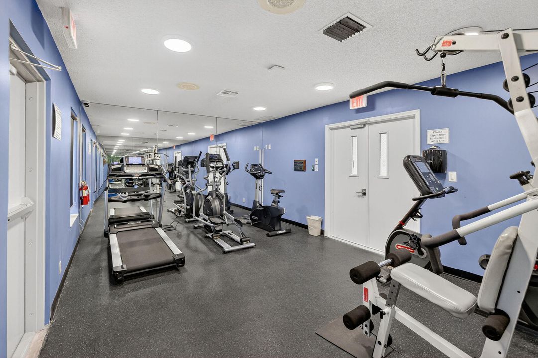 En Venta: $449,000 (3 camas, 2 baños, 1829 Pies cuadrados)