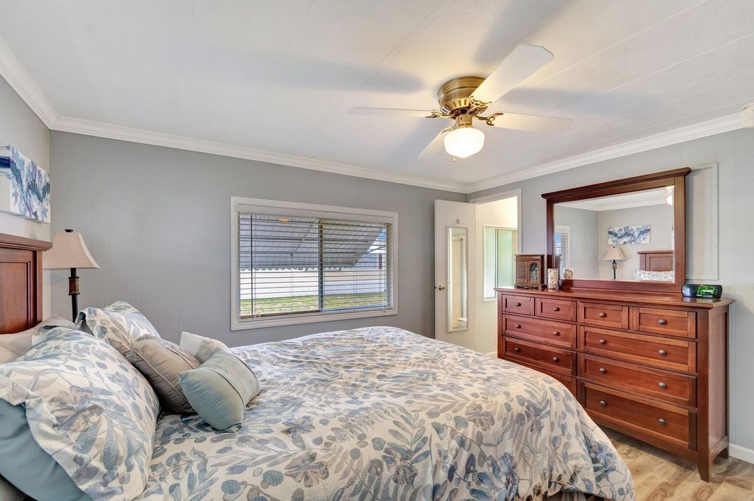 For Sale: $189,900 (2 beds, 2 baths, 1080 Square Feet)