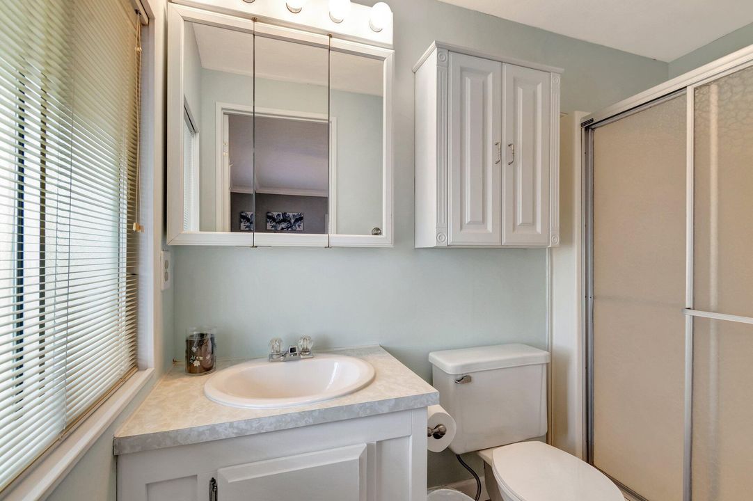 For Sale: $189,900 (2 beds, 2 baths, 1080 Square Feet)