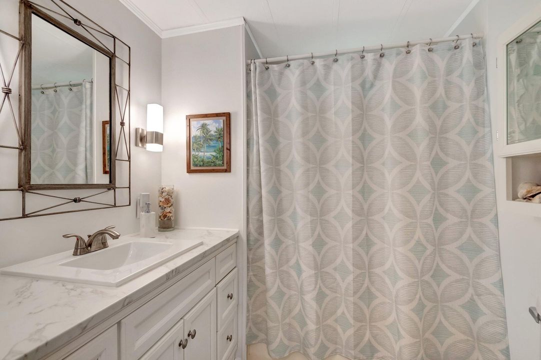 For Sale: $189,900 (2 beds, 2 baths, 1080 Square Feet)