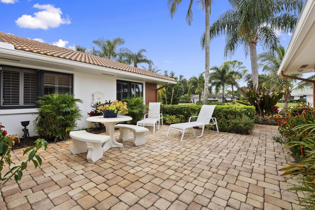 En Venta: $599,000 (3 camas, 2 baños, 2447 Pies cuadrados)