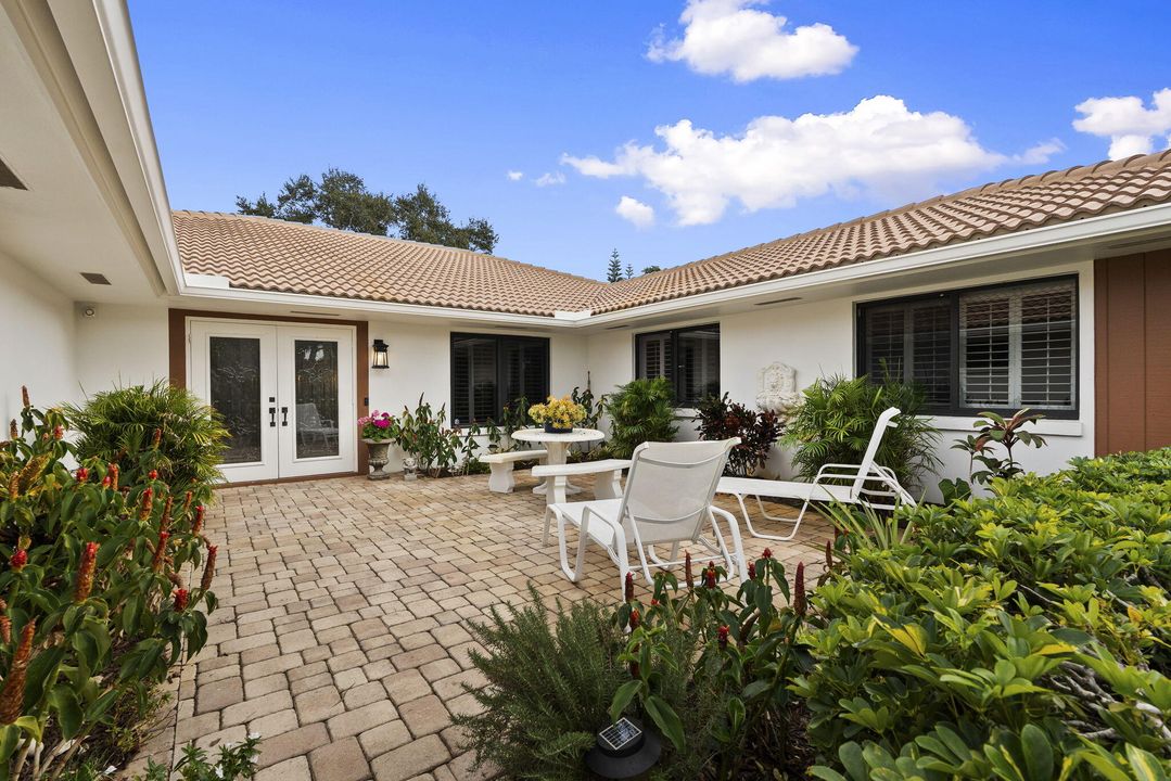 En Venta: $599,000 (3 camas, 2 baños, 2447 Pies cuadrados)