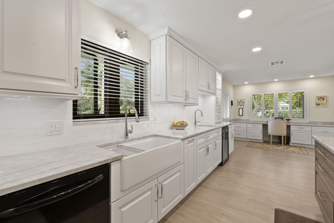 En Venta: $599,000 (3 camas, 2 baños, 2447 Pies cuadrados)