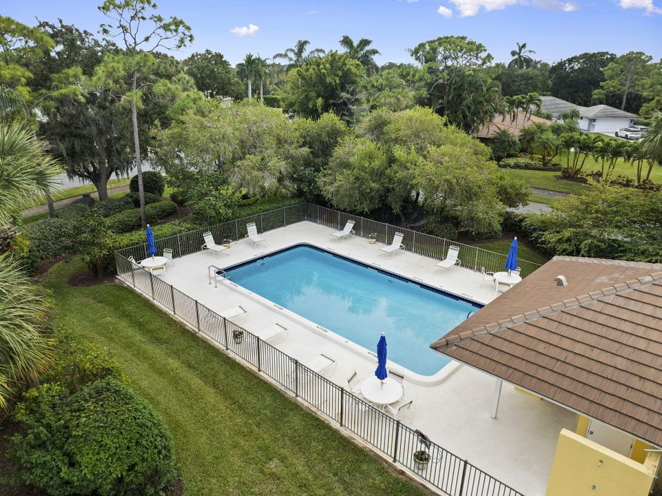 En Venta: $599,000 (3 camas, 2 baños, 2447 Pies cuadrados)