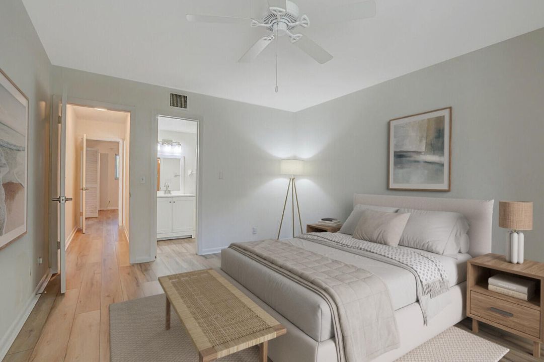 For Sale: $235,000 (2 beds, 2 baths, 886 Square Feet)