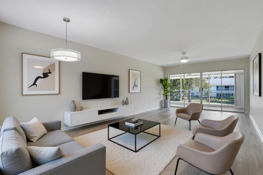 For Sale: $235,000 (2 beds, 2 baths, 886 Square Feet)