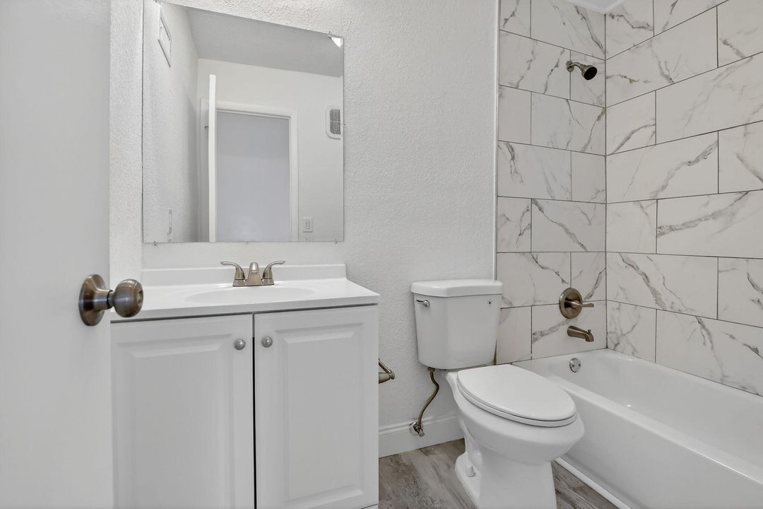 For Sale: $549,900 (3 beds, 2 baths, 1419 Square Feet)