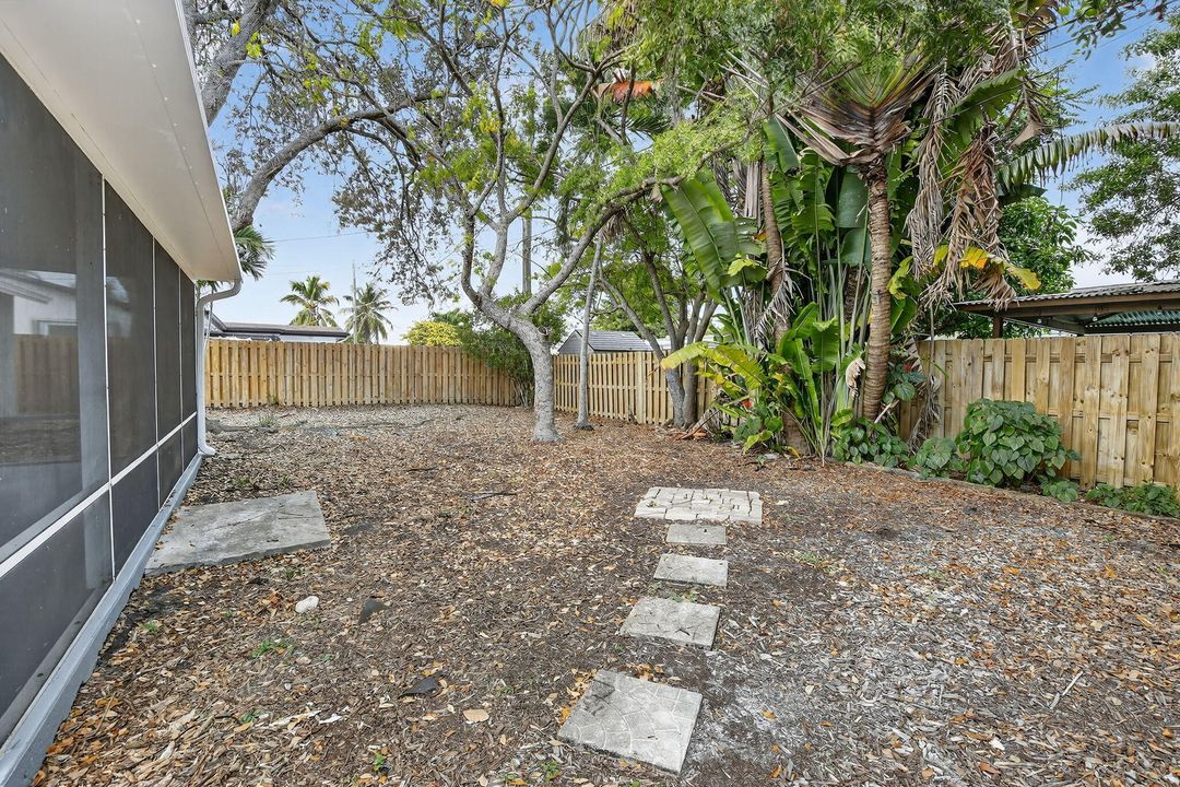 For Sale: $549,900 (3 beds, 2 baths, 1419 Square Feet)