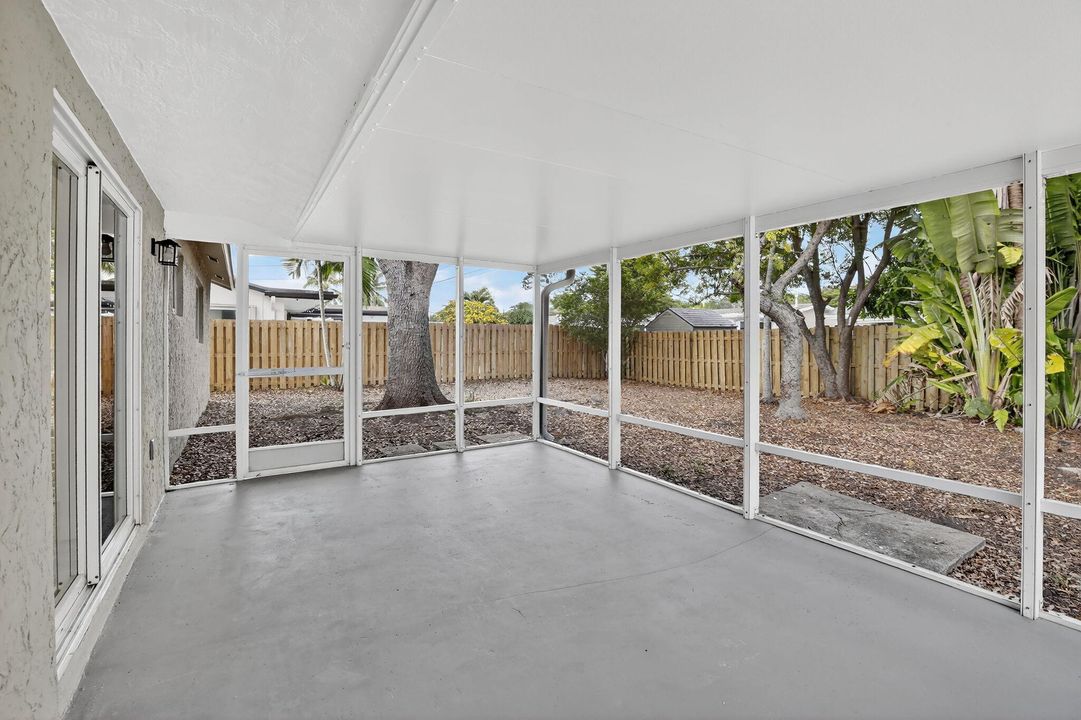 For Sale: $549,900 (3 beds, 2 baths, 1419 Square Feet)