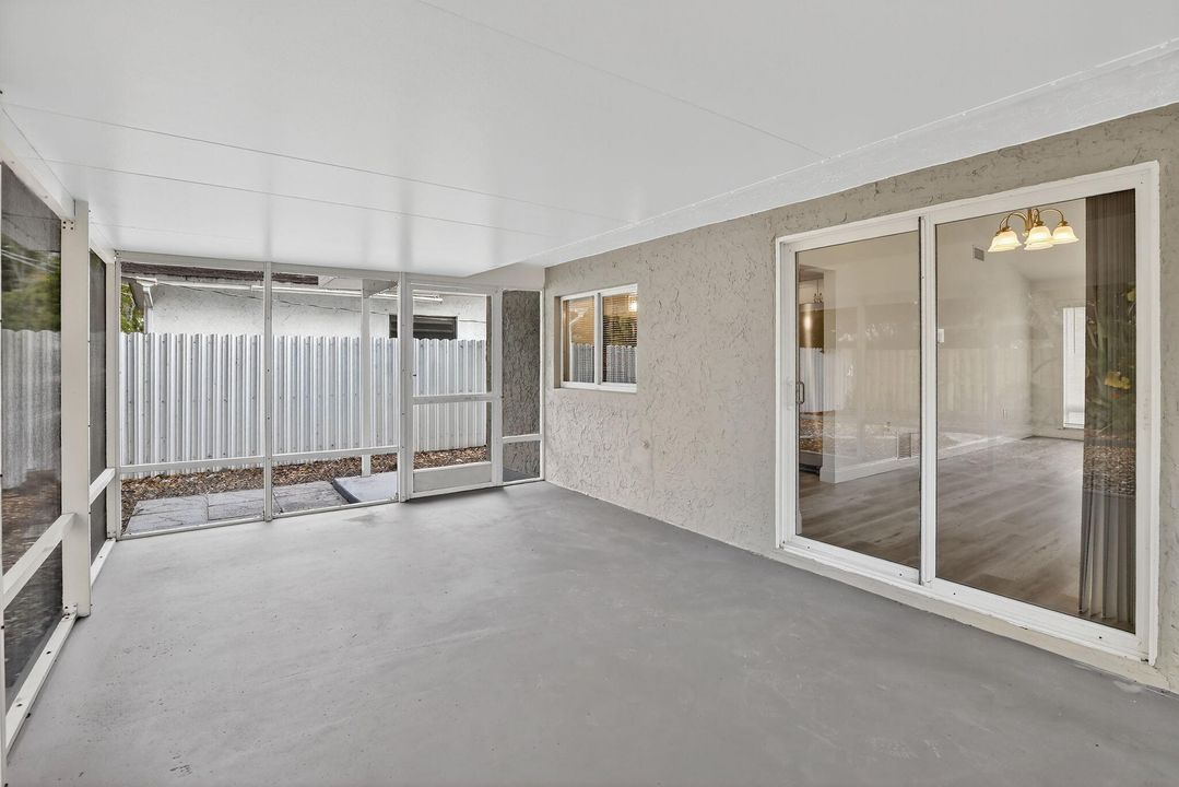 For Sale: $549,900 (3 beds, 2 baths, 1419 Square Feet)