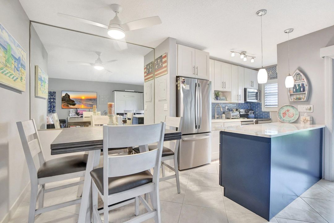 For Sale: $310,000 (1 beds, 1 baths, 620 Square Feet)