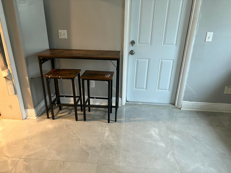 For Sale: $480,000 (4 beds, 2 baths, 1575 Square Feet)